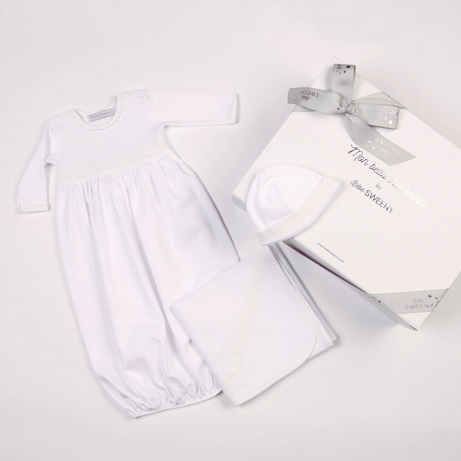 Baby White Quilted Cotton Gown Set (3)